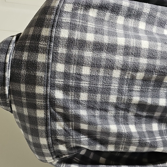 Pilote & Filles Gray & White Plaid Button-Up Shirt/ Fleese. XL - Picture 7 of 11